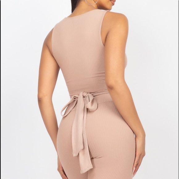 Buttons Scoop Neck Crop Top & Biker Shorts Set - Picture 2 of 6